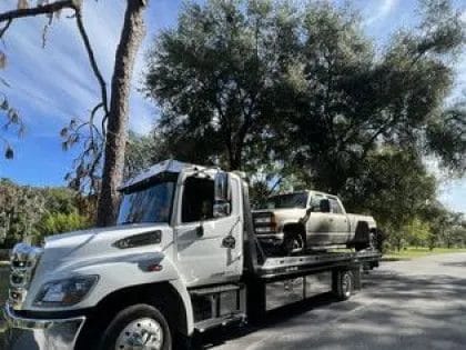 AJ towing and recovery of central fl4