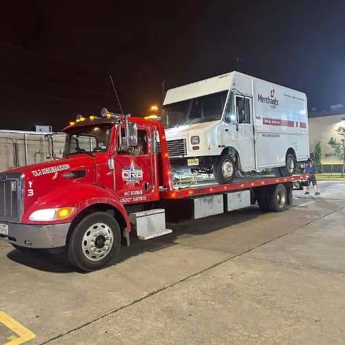 Box Truck Towing in Houston Tx 1