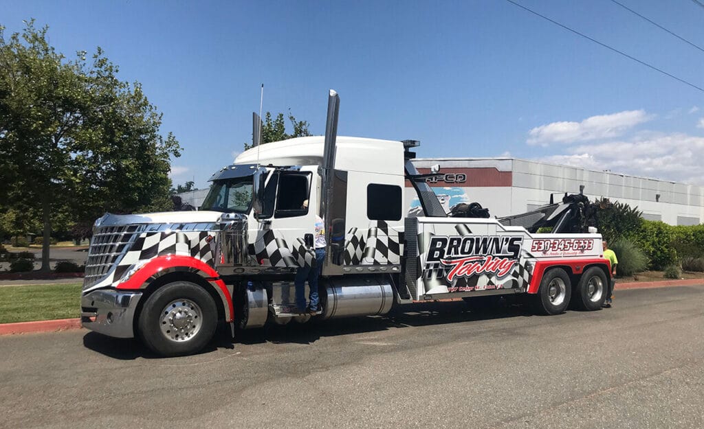 Browns Towing 1 1024x625