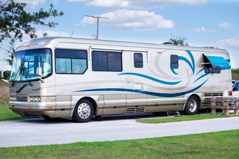 Caveman Towing Motor Homes 800x533 1