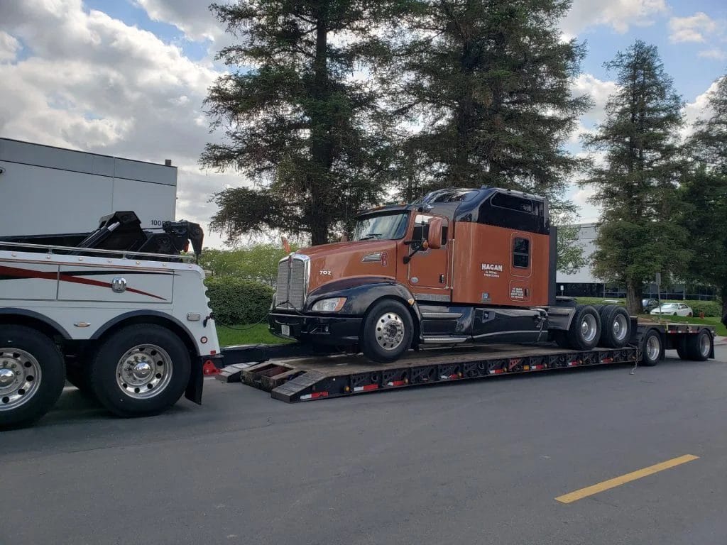 Charlies 24hr Towing Heavy Duty 2