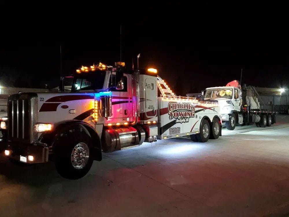 Charlies 24hr Towing Heavy Duty 4