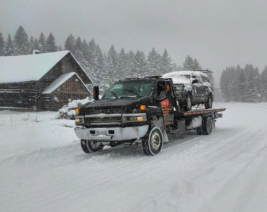 Joes Towing Roadside Assistance 8