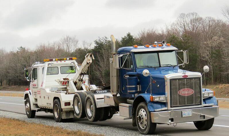 Light Speed Haulers Towing Service 1