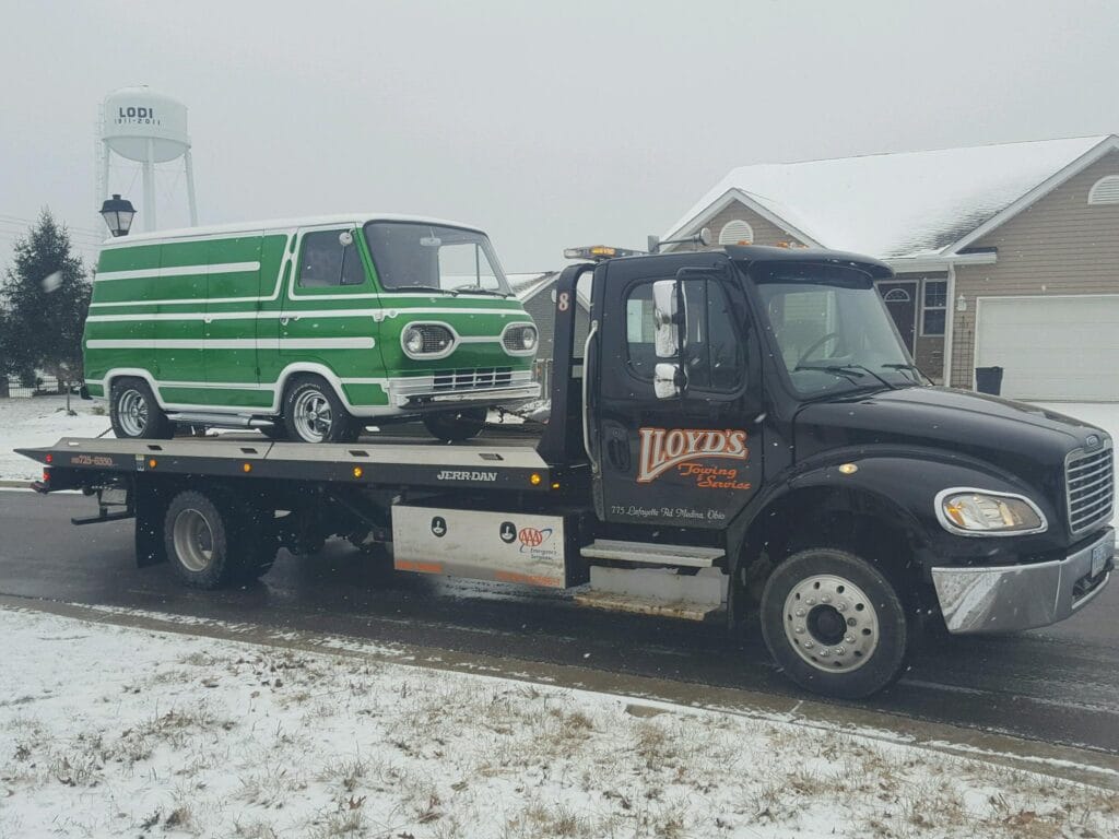 Lloyds Towing Service 8 1024x768