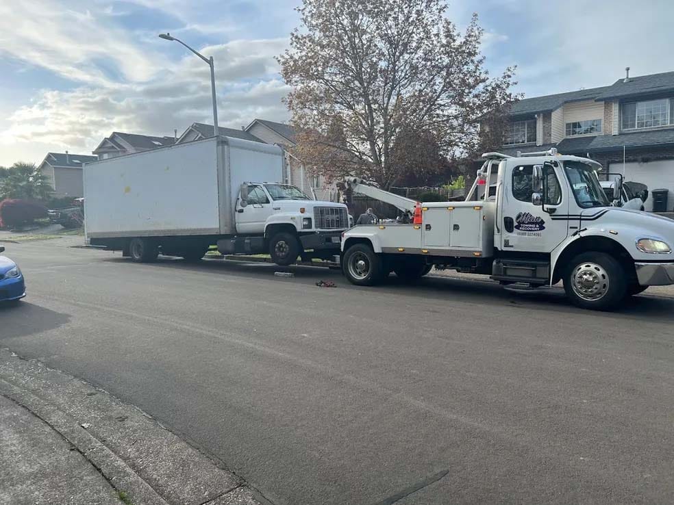 Mian Towing LLC Beaverton Towing Service 5