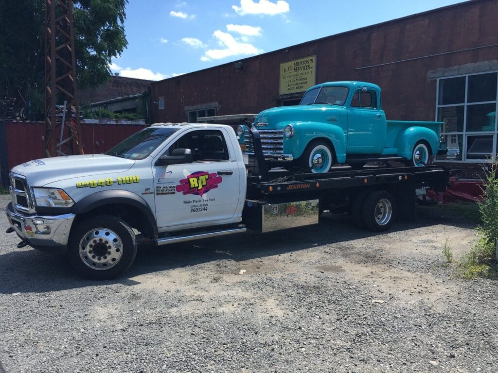 RJT Auto Mechanic Body Shop Towing Inc. 4 1024x768