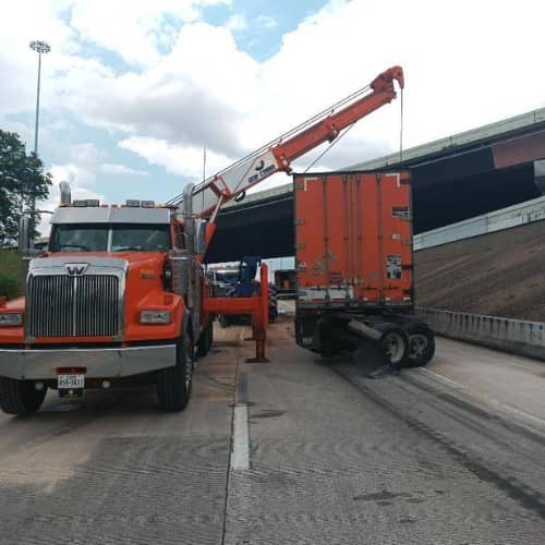 Semi Truck Towing in Houston TX 1 1