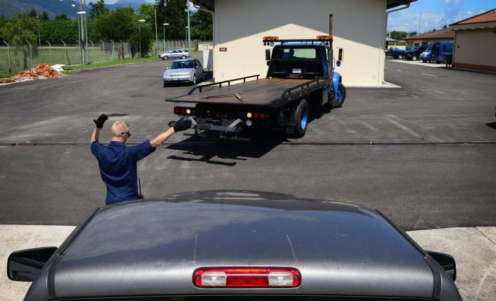 Towing Technician 1024x622 1