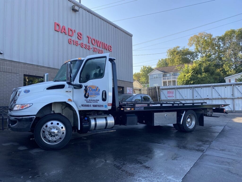 Dads Towing Service 1 1024x768