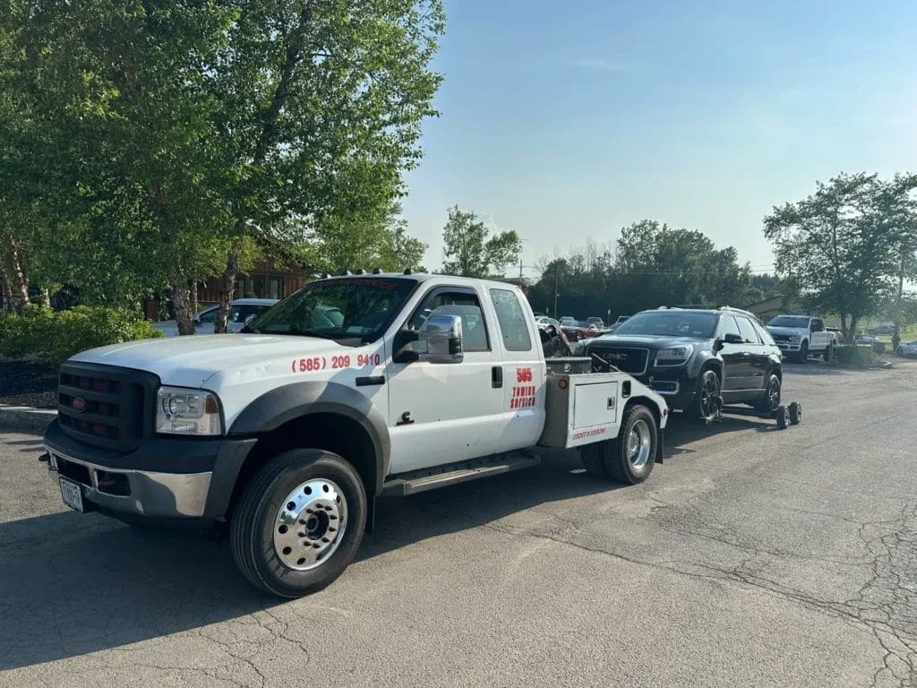 5 8 5 Towing Service Inc. 7 1024x768