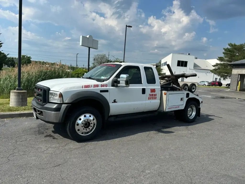 5 8 5 Towing Service Inc. 8 1024x768