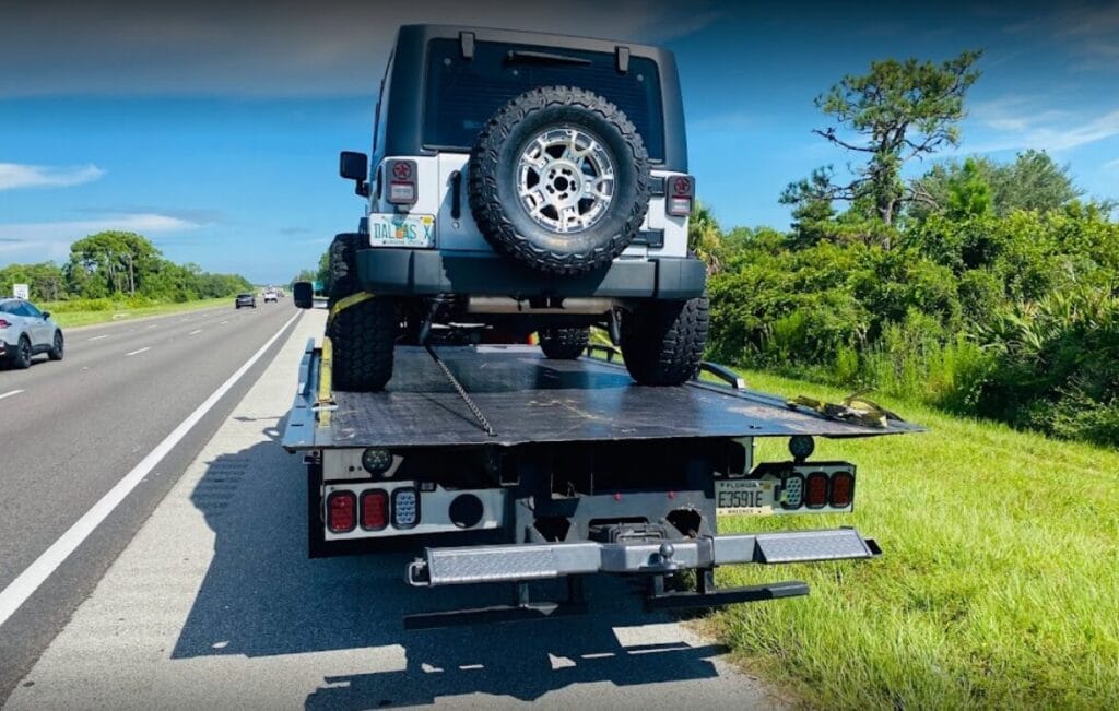 Suri Towing Service Sarasota 1 1024x651